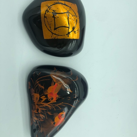 Vintage Vietnam Dotasco Hand-painted Paperweights - Picture 2 of 8